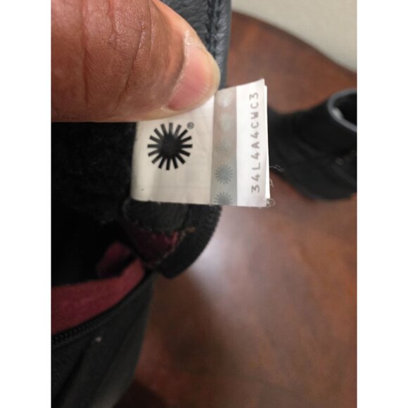 UGG Women's Black Leather & Suede Mid-Calf Boots Size 7 Side Zippers & Buckle Ac - Picture 13 of 13